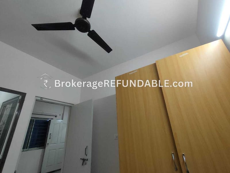 semi furnished flat for rent