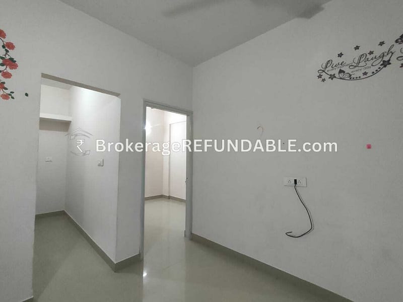 semi furnished flat for rent